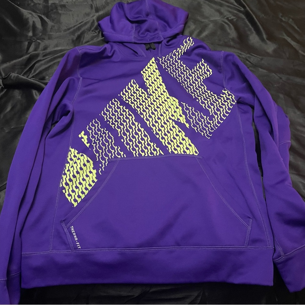 Nike therma fit